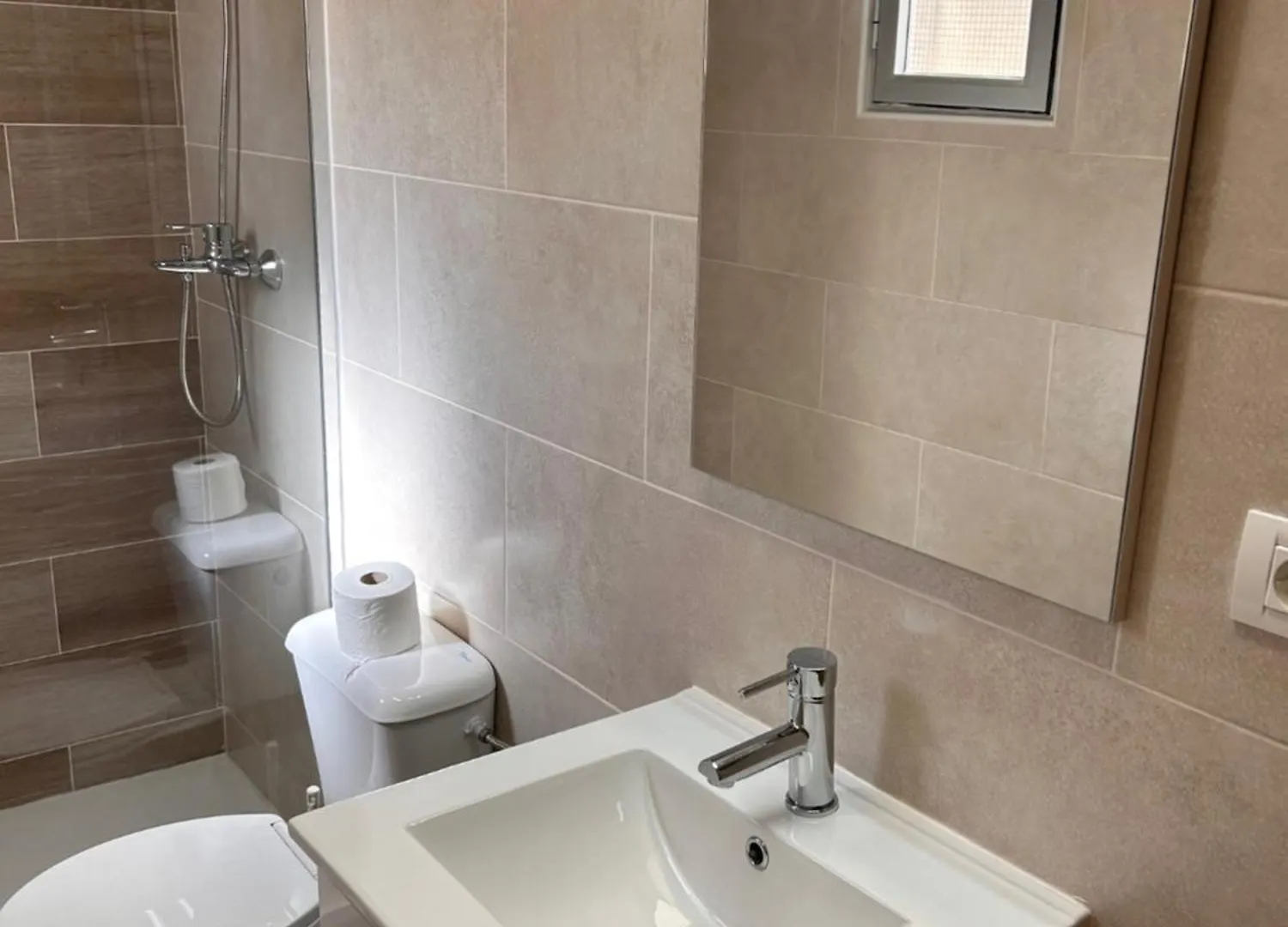 Apartamento En Los Cristianos 2 Habitaciones 4 Huespedes Vv Elenita 0*, Los Cristianos (Tenerife) Spain