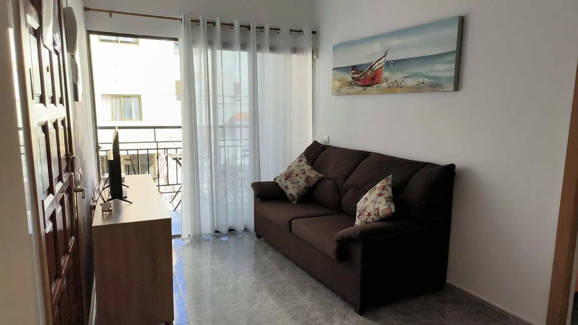 Apartment Apartamento En Los Cristianos 2 Habitaciones 4 Huespedes Vv Elenita